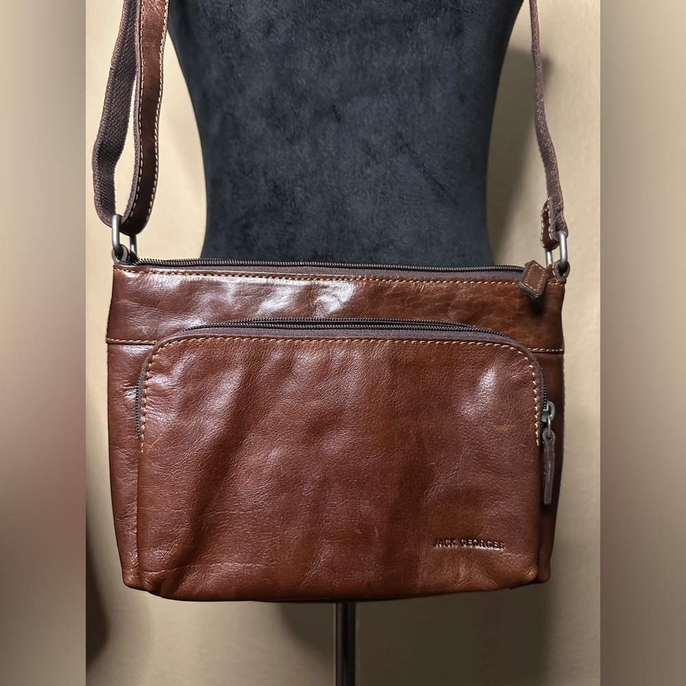 Elegant Dark Brown Leather Crossbody Bag - Picture 4 of 8